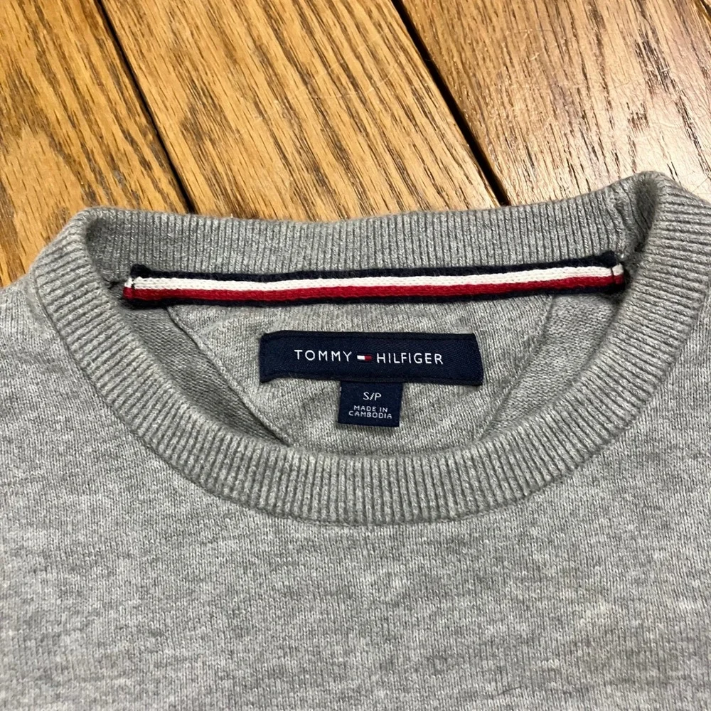 Tommy Hilfiger Mens Gray Embroidered Logo‎ Crewneck Sweater Size Small Heathered